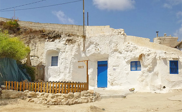 L3Rvb2xzL3Bob3RvYWxidW1fdmlldy9jdXN0b21lci9pbWcvNzUyNi9tZWRpdW0xLzc1MjYxMS5qcGcvQ3JvcC8_eD0wJnk9MCZ3aWR0aD01NjcmaGVpZ2h0PTM1MA