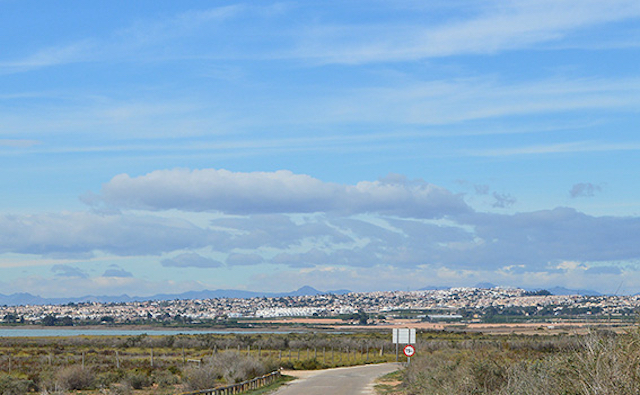 L3Rvb2xzL3Bob3RvYWxidW1fdmlldy9jdXN0b21lci9pbWcvNzU3Ny9tZWRpdW0xLzc1NzcyOC5qcGcvQ3JvcC8_eD0wJnk9MCZ3aWR0aD01NjcmaGVpZ2h0PTM1MA