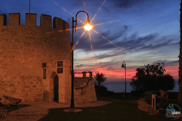 12019783_1105426216154122_5774246058921632181_n